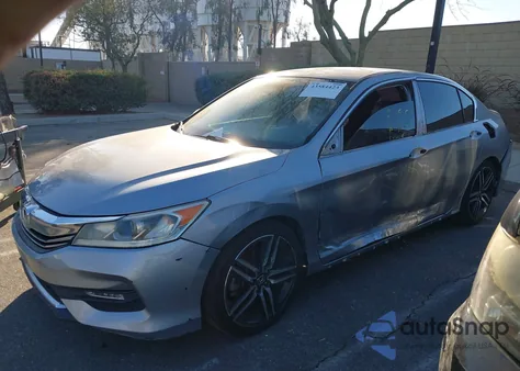 2017 Honda Accord Sport z USA, uszkodzony, nr VIN 1HGCR2F51HA082815